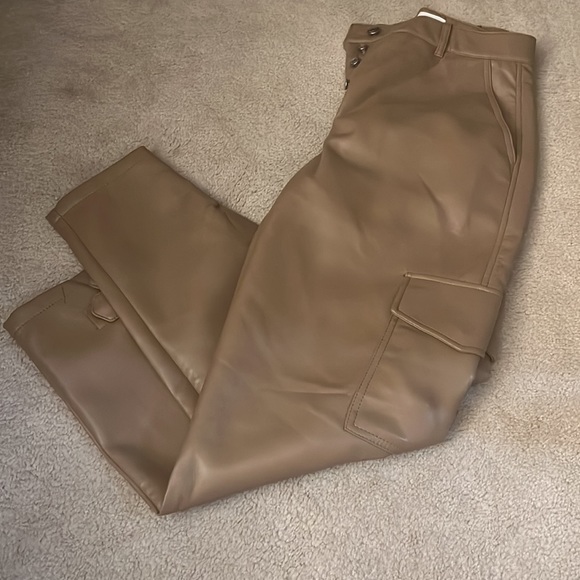 Wilfred cargo vegan leather pants - Picture 3 of 3